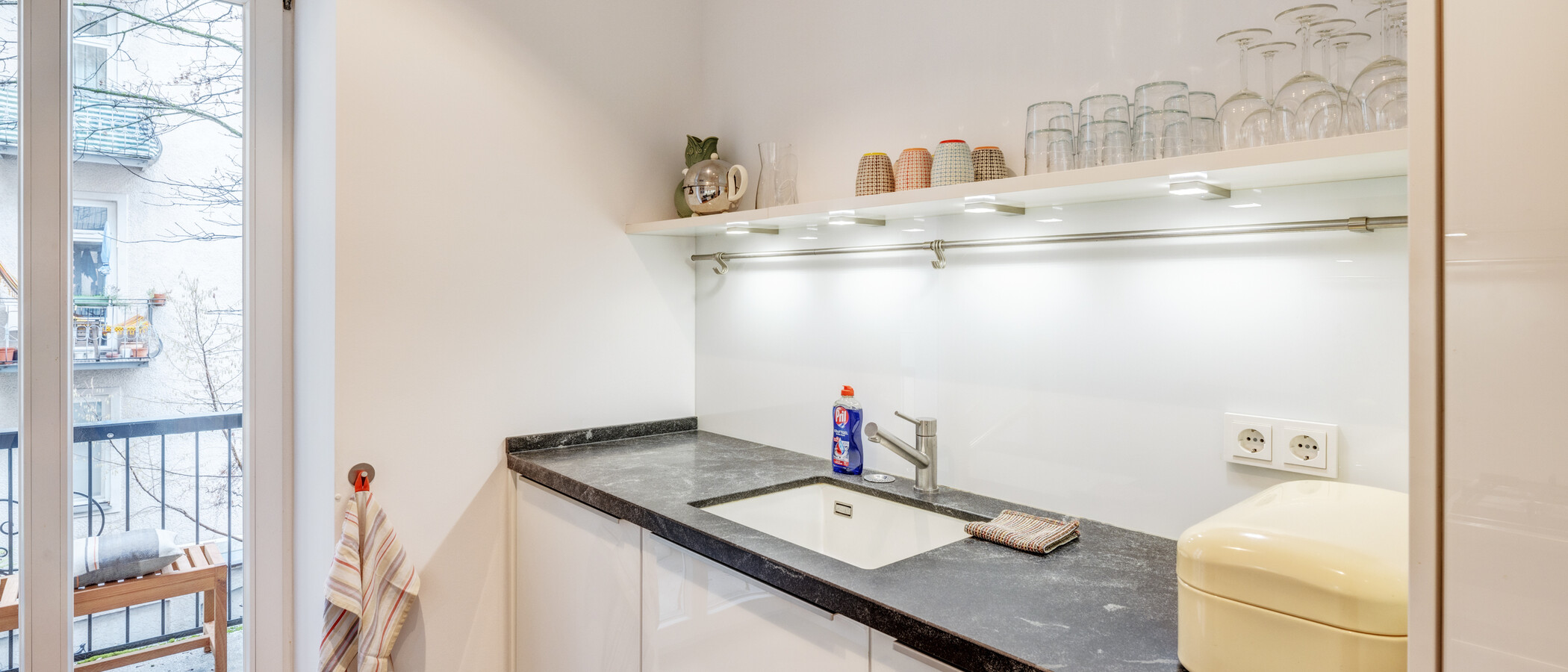 Flat München Neuhausen 02 Kjøkken 14340
