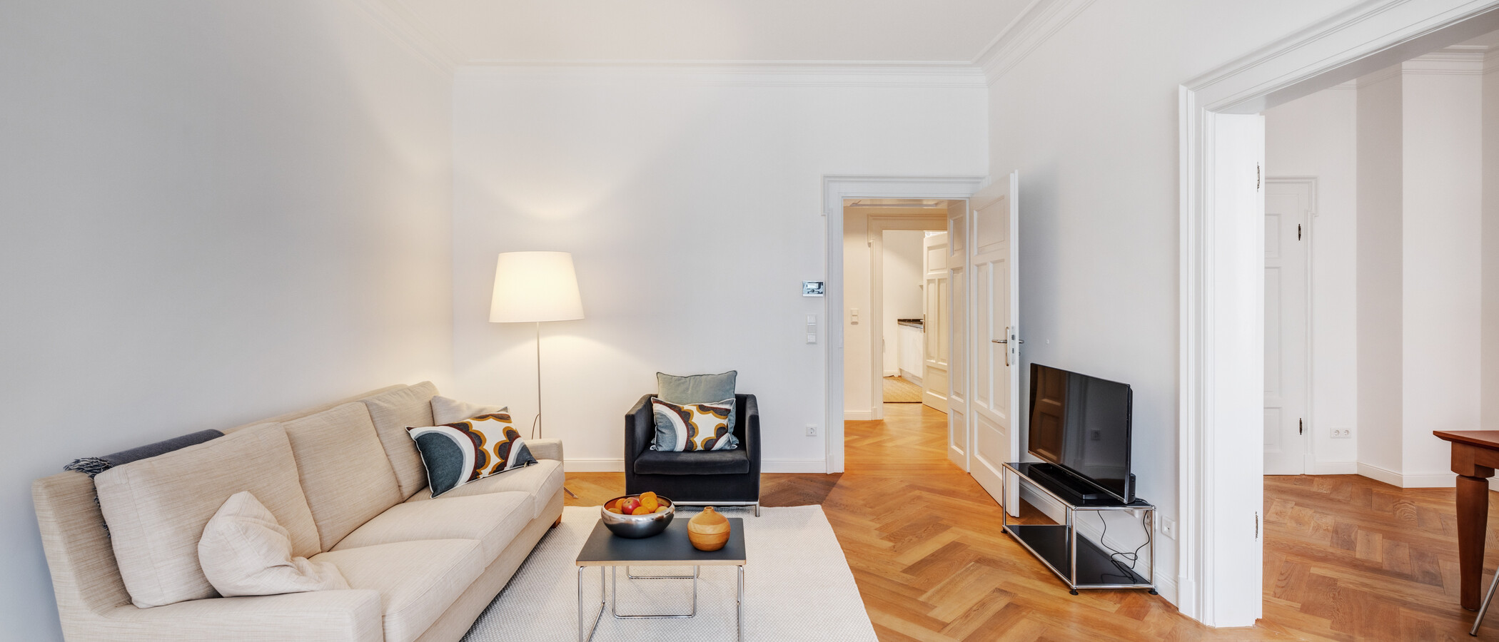 Flat München Neuhausen 04 Stue og oppholdsrom 14340