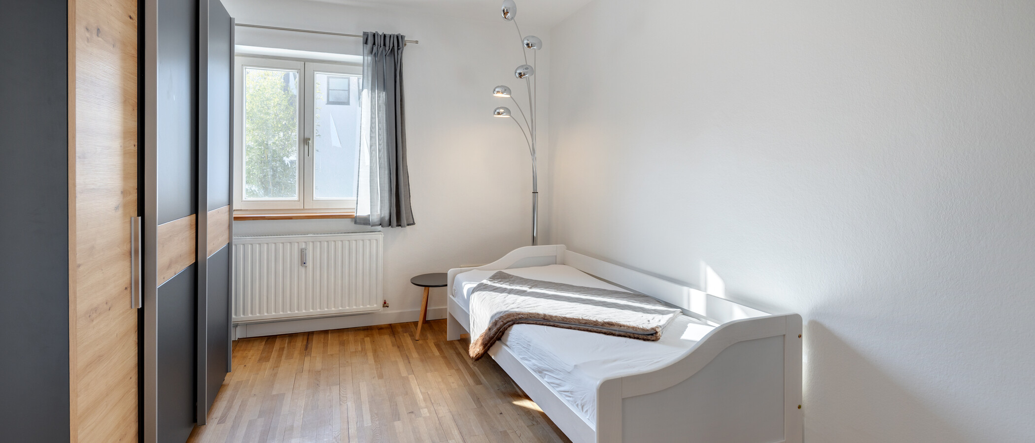 Düz München Bogenhausen 01 2. yatak odası 14344