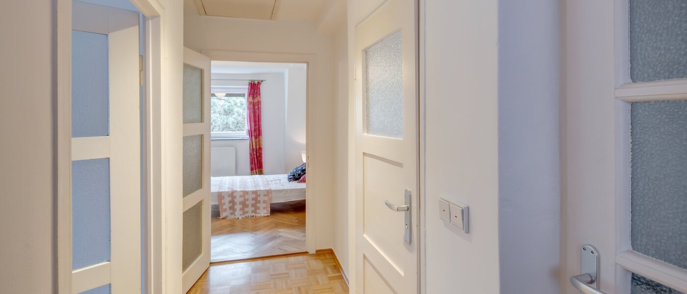 Önálló ház München Daglfing 02 Folyosó/folyosó 14387