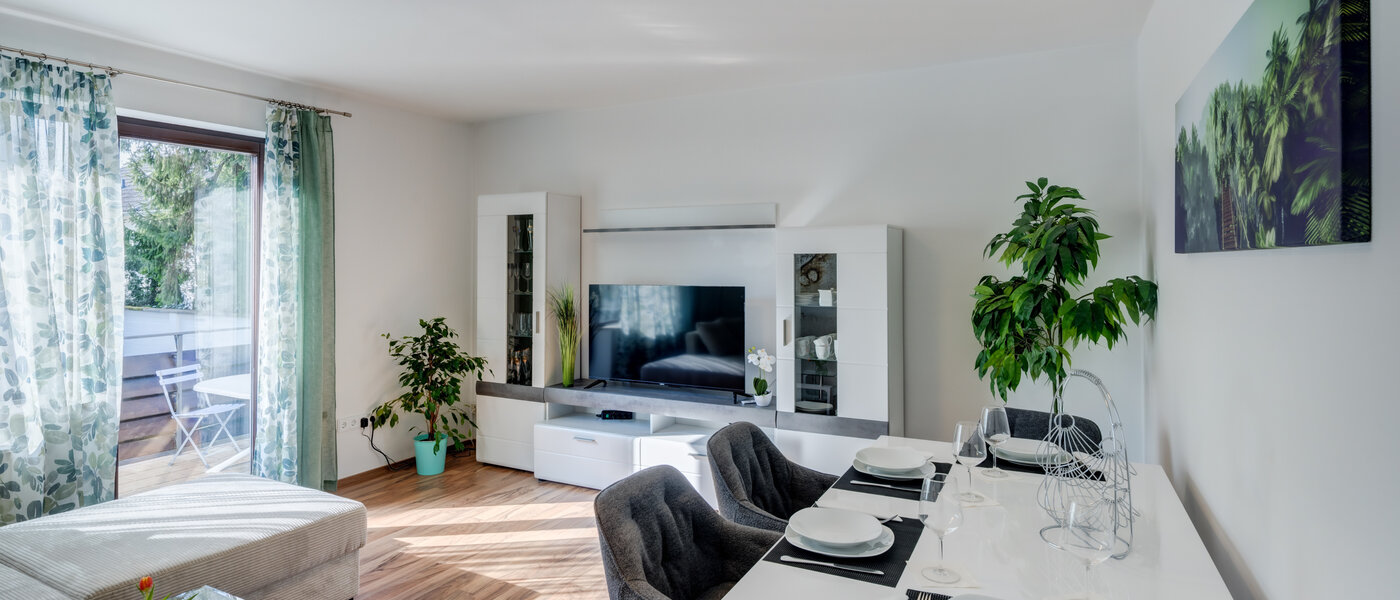 Lapos München Lerchenau 01 Nappali 14398