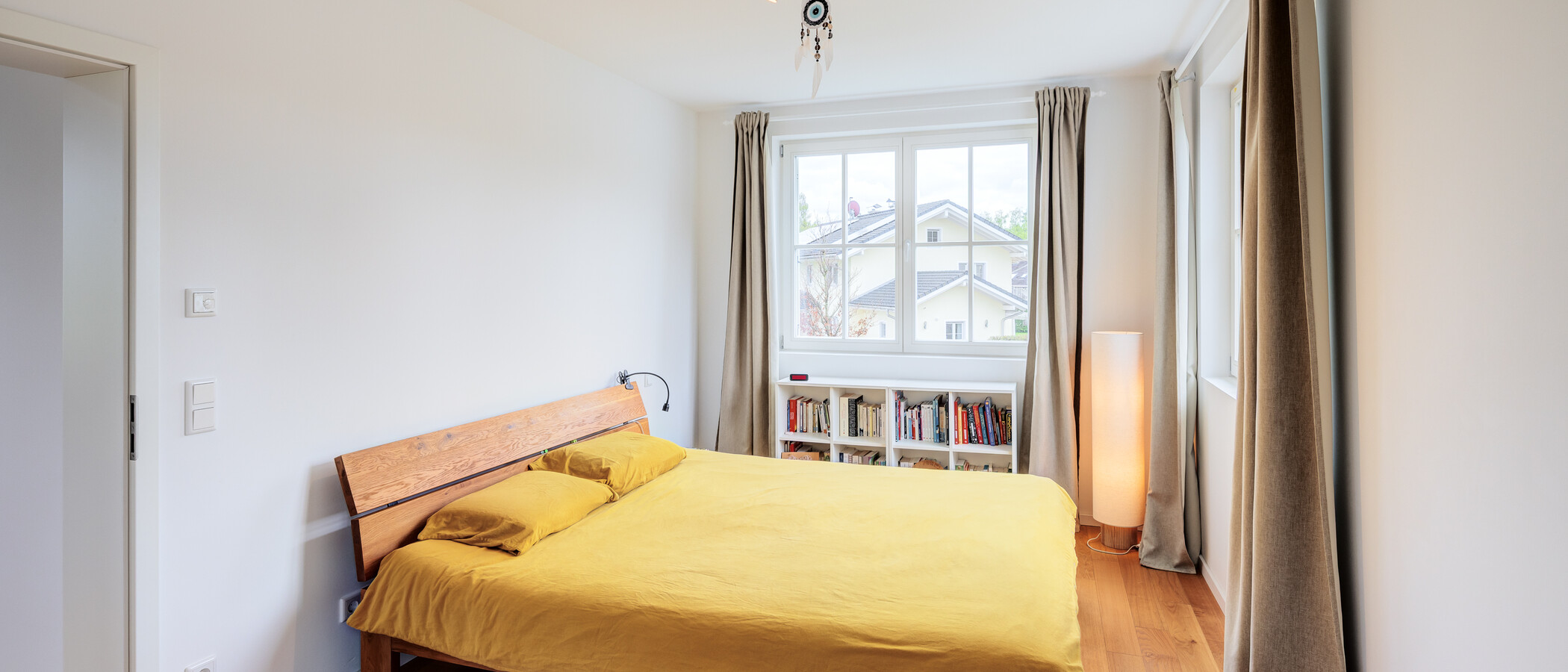 Vrijstaand huis Schäftlarn 01 1e slaapkamer 14427