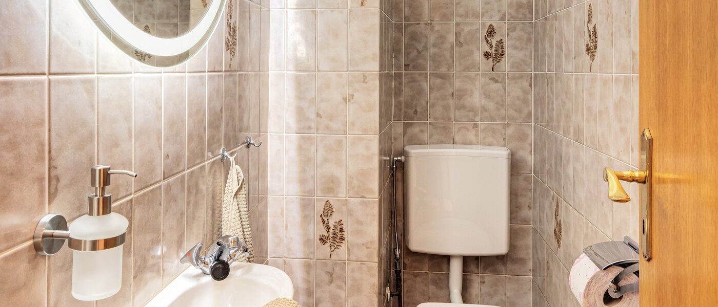 Lapos München Solln 01 szep. WC 14430