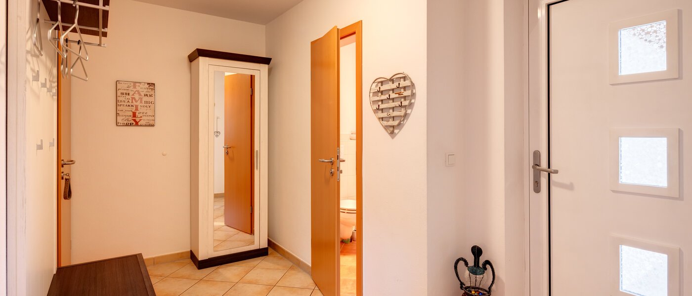 Narożny dom szeregowy München Heimstetten 02 Korytarz/przejście 14431