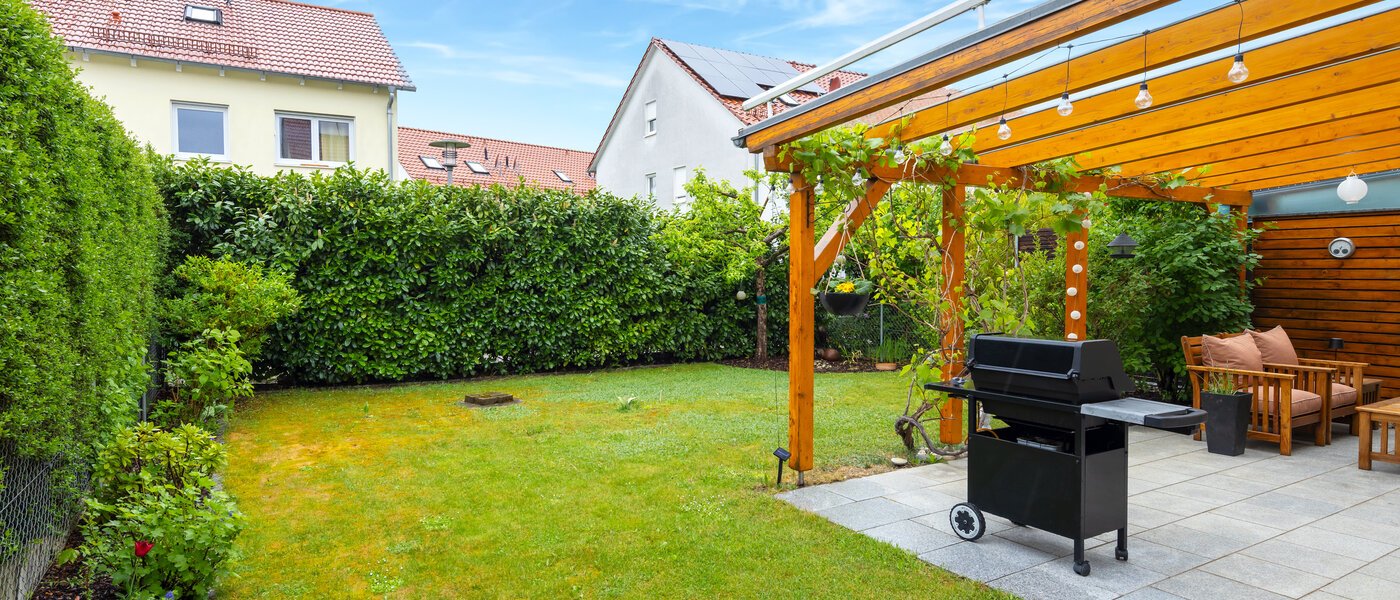 Narożny dom szeregowy München Heimstetten 01 Ogród 14431