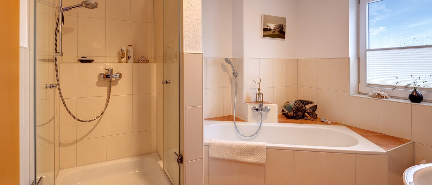 Narożny dom szeregowy München Heimstetten 01 1. łazienka 14431