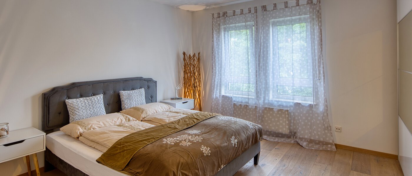 Ploché München Obermenzing 01 Ložnice 14444