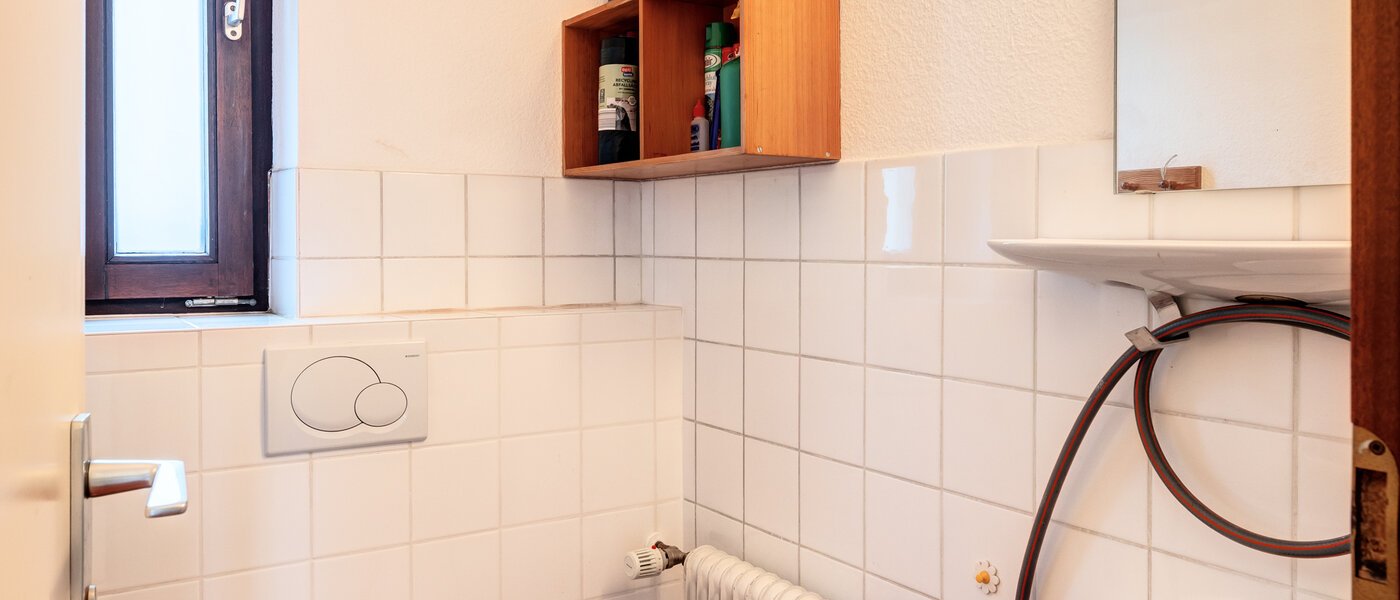 Huis München Ramersdorf 01 Gastentoilet 14455