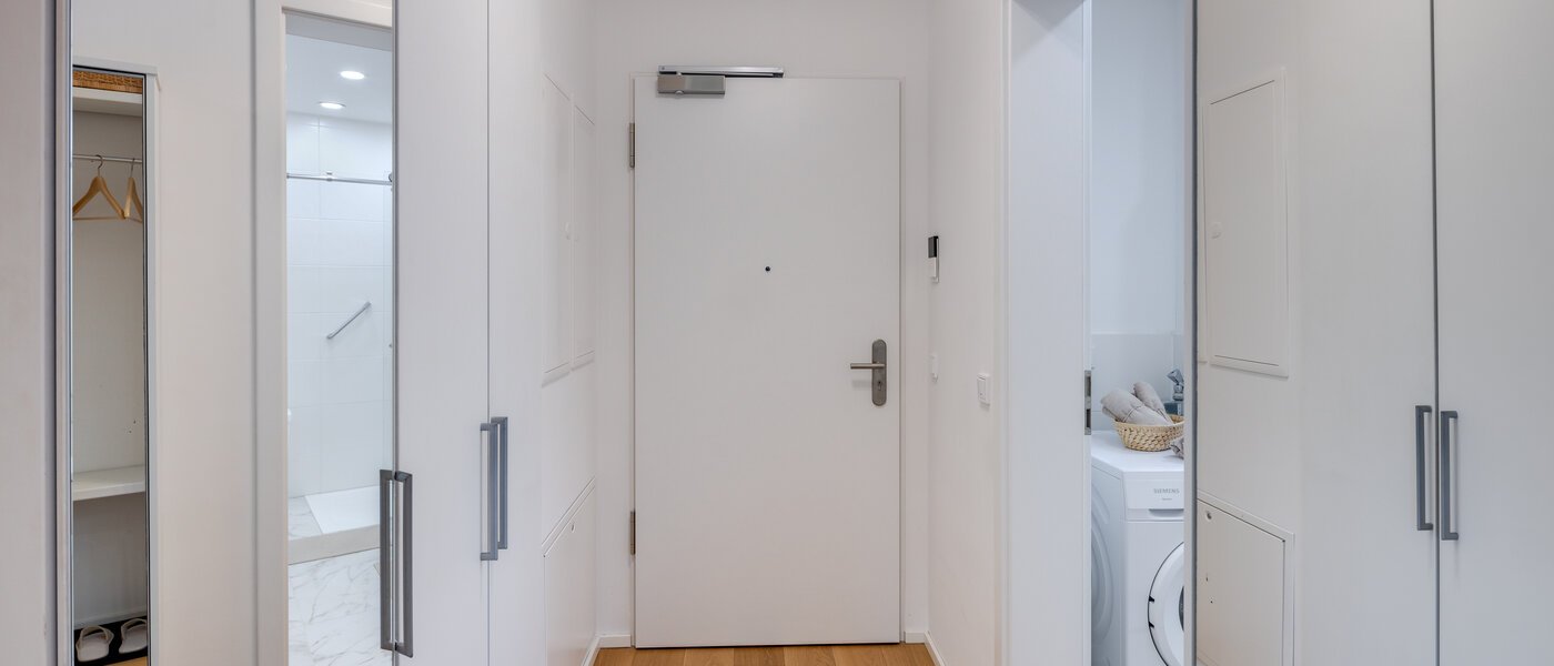 Плоский Taufkirchen 01 Коридор/передпокій 14456