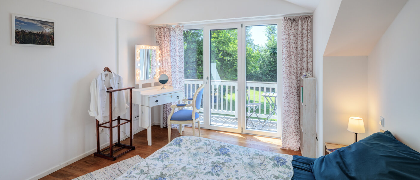 Dvojdomek Icking 02 1. ložnice 14465