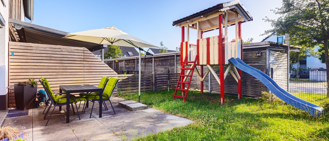 Rohový řadový dům Karlsfeld 02 Terasa 14478