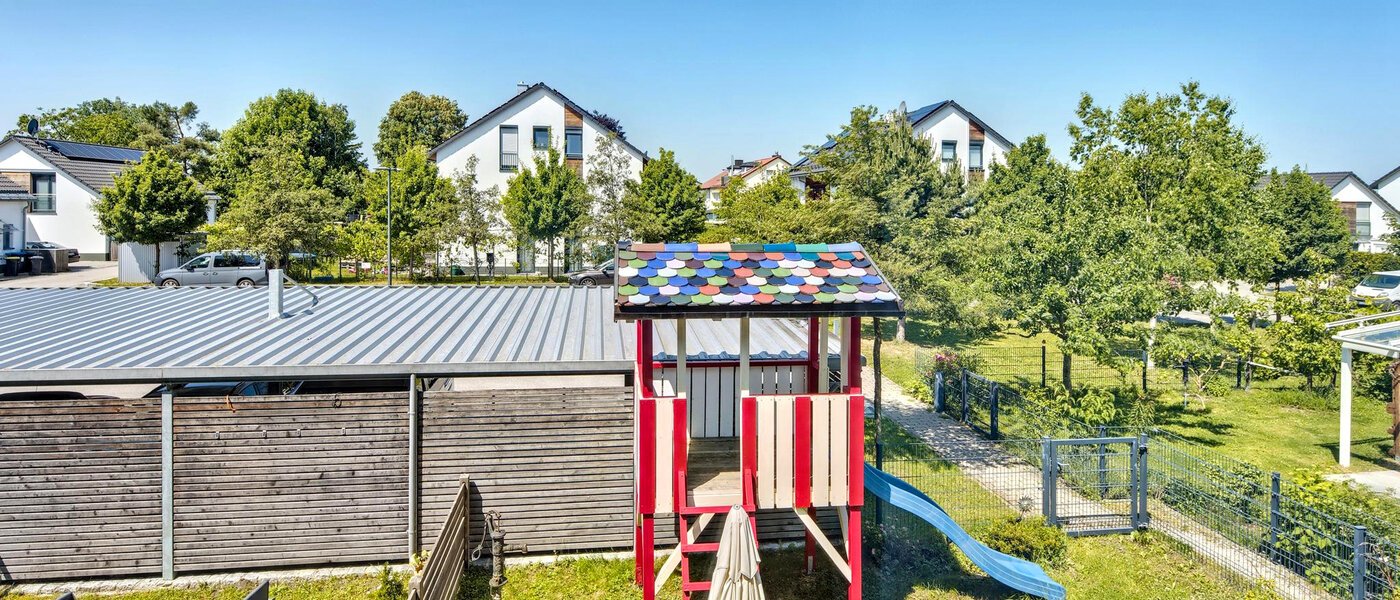 Rohový řadový dům Karlsfeld 01 Zobrazit 14478