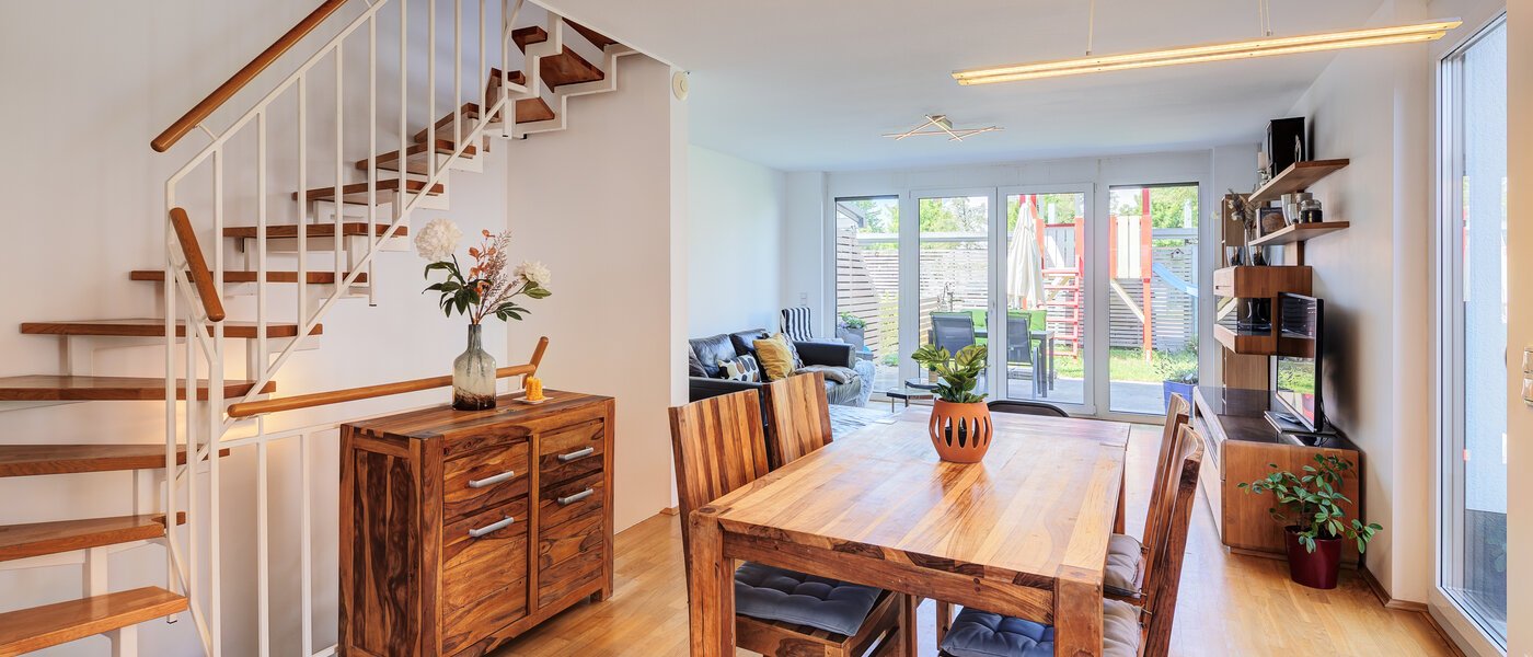 Rohový řadový dům Karlsfeld 01 Obývací prostor 14478