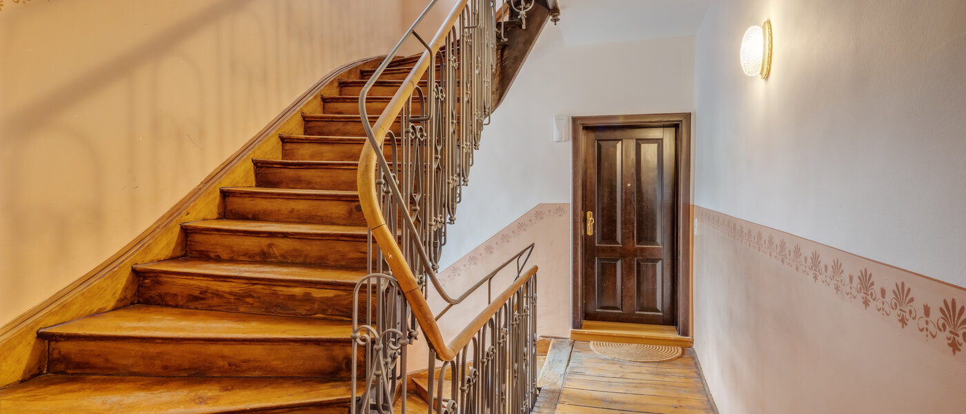 Ploché München Schwanthalerhöhe 01 Schodiště 14516