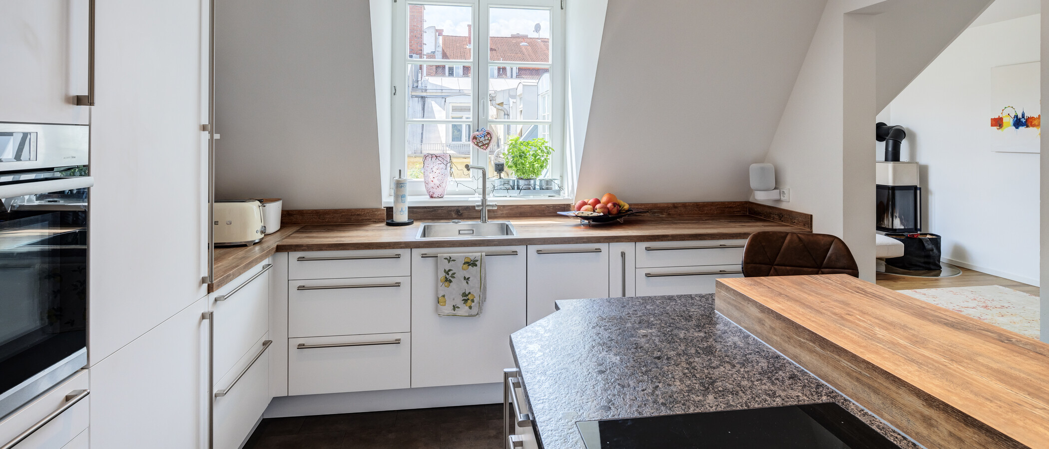 Lapos München Neuhausen 02 Konyha 14523