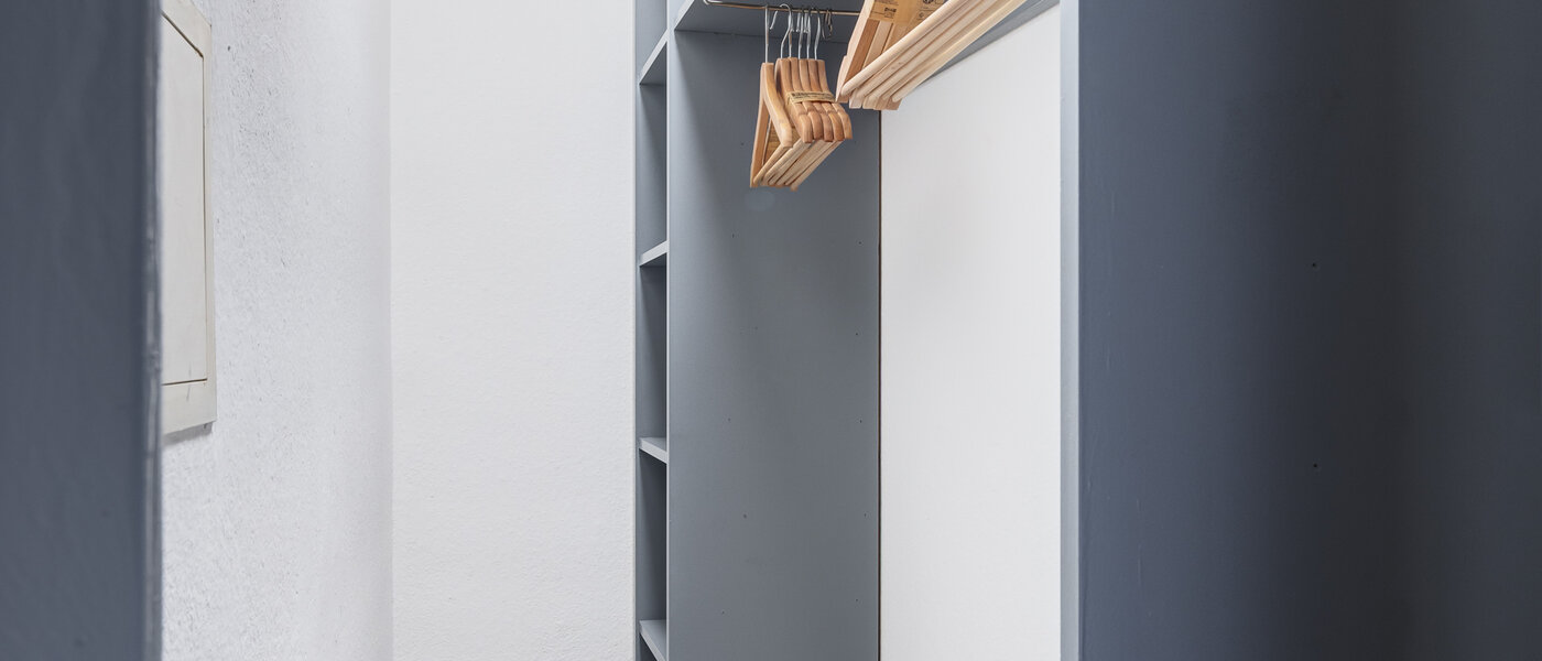 Ploché München Haidhausen 01 Šatní skříň 14533