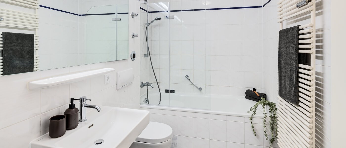 Плоский München Maxvorstadt 01 Ванна кімната 14537