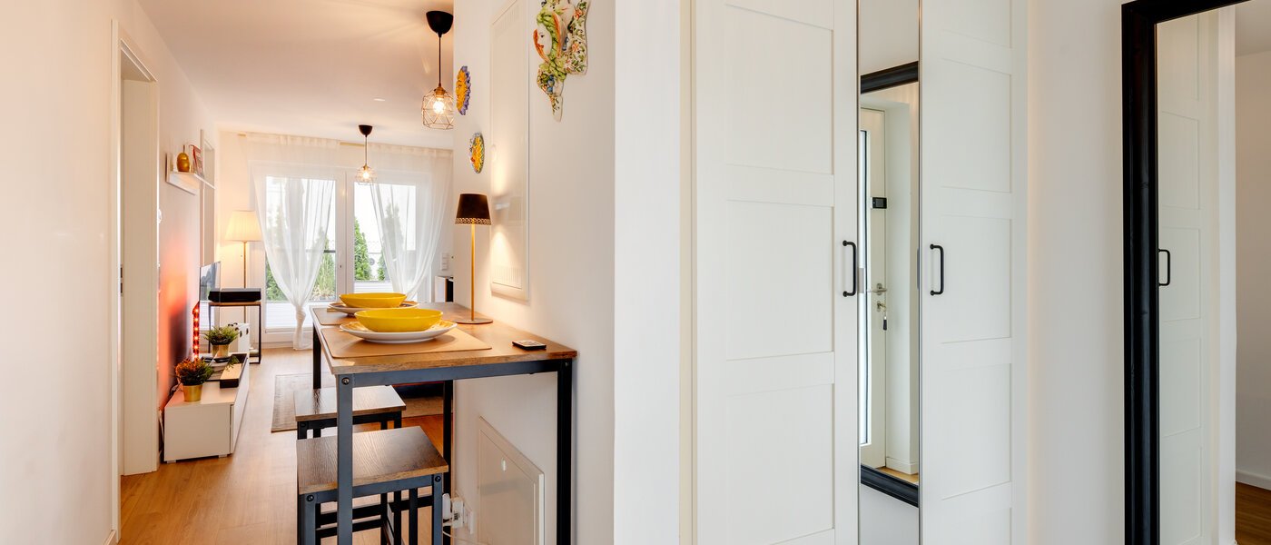 Ravna stran Unterföhring 02 Koridor/hodnik 14540