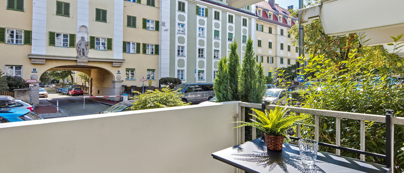 Lapos München Neuhausen 02 Erkély 14547