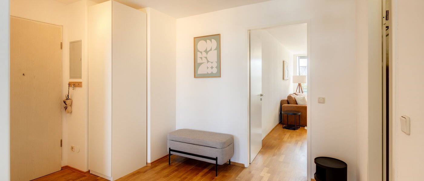 Ravna stran München Obersendling 01 Koridor/hodnik 14549