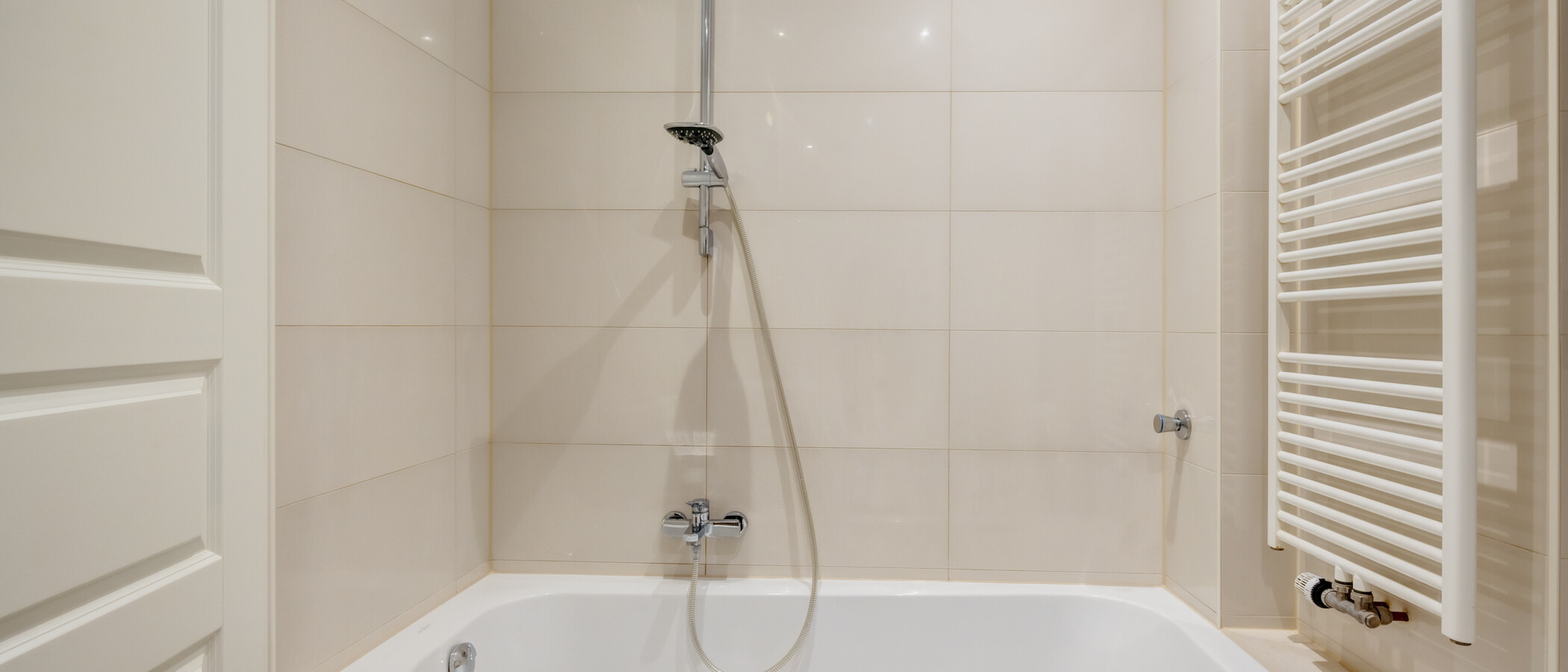 Zolder flat München Neuhausen 03 Badkamer 14555