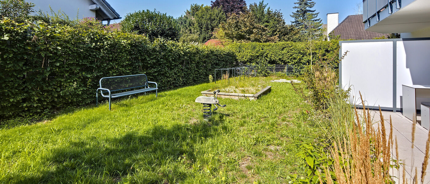 플랫 München Berg am Laim 02 정원 14557