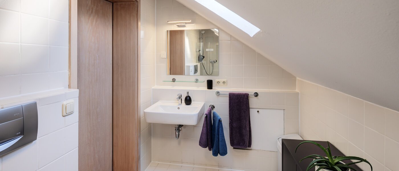 ikerház München Obersendling 03 2. fürdőszoba 14567