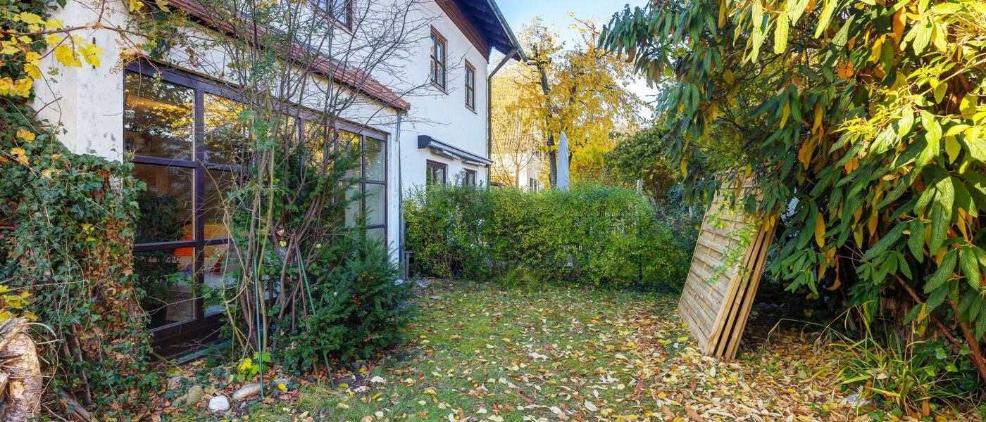 ikerház München Obersendling 01 Kert 14567