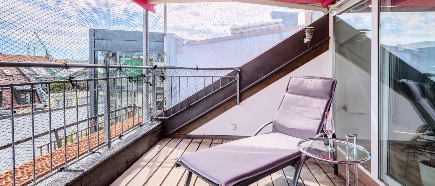 Mansardă plată München Maxvorstadt 02 Loggia 14568