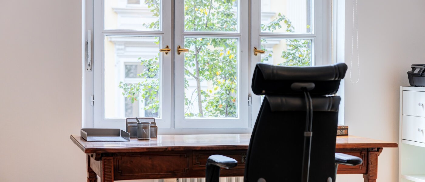 Flad München Lehel 02 Arbejdsværelse/gæsteværelse 14572