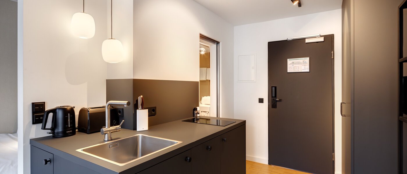 Плоский München Schwabing-West (rund um den Hohenzollernplatz) 02 Кухня 14592