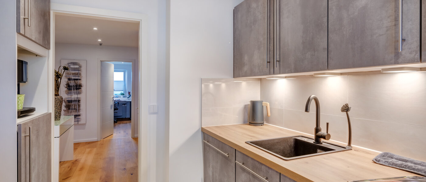 Ravna stran München Westkreuz 04 Kuhinja 14594