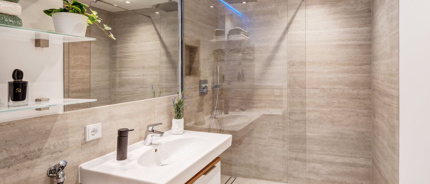 Ravna stran München Westkreuz 01 Kopalnica 14594