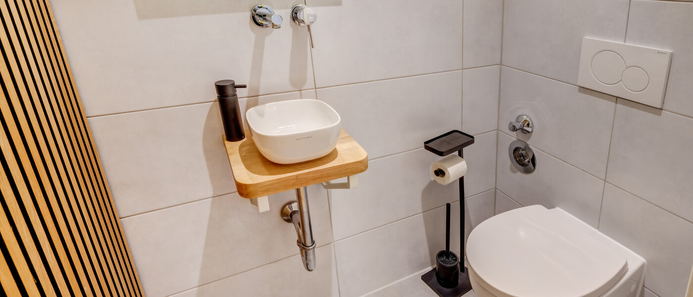 Ravna stran München Westkreuz 02 ločeno stranišče 14594