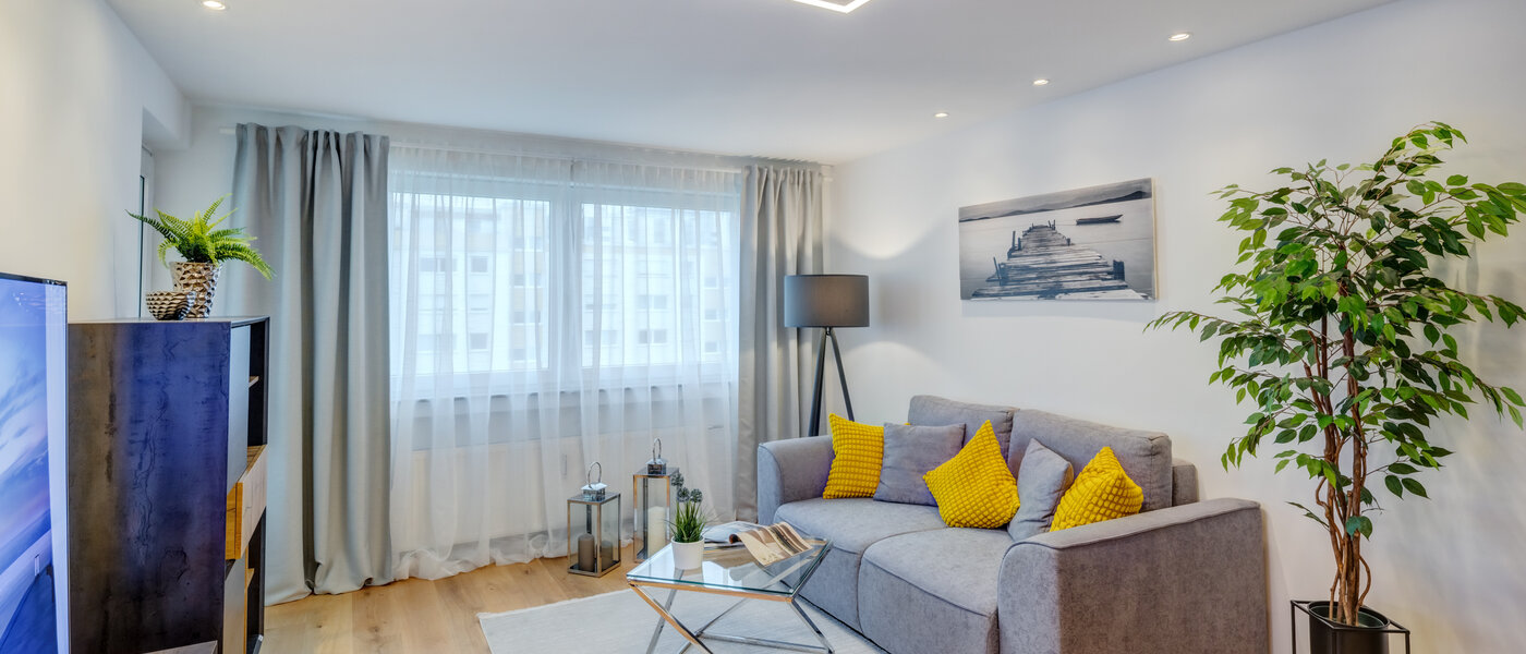 Ravna stran München Westkreuz 01 Dnevna soba 14594