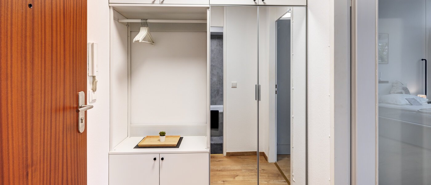 Плоский München Berg am Laim 01 Коридор/передпокій 14607