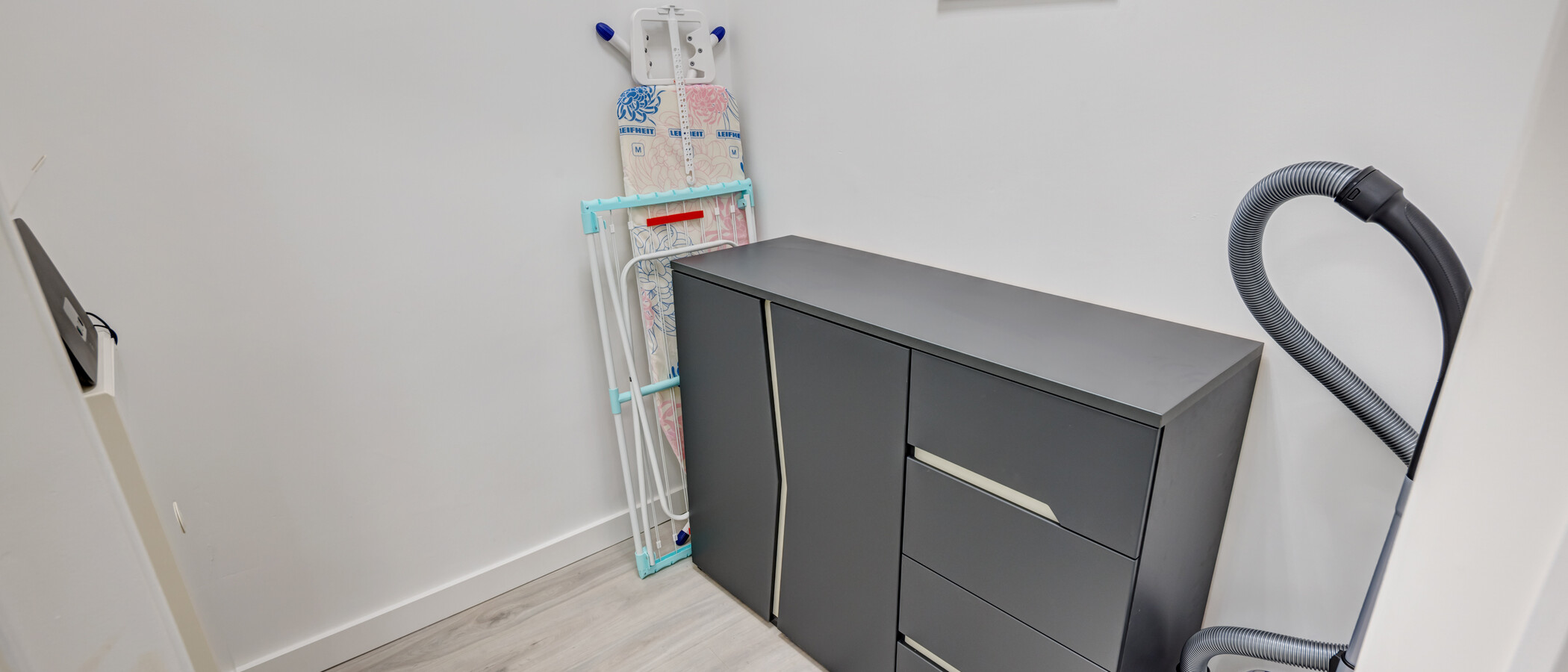 Επίπεδη München Westend 01 Αποθήκη 14613