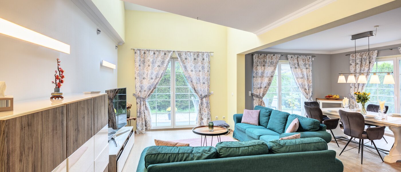 Samostatne stojaci dom Ismaning 01 Obývacia izba 14615