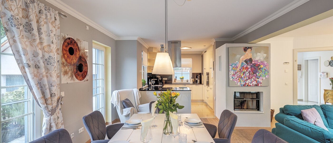 Samostatne stojaci dom Ismaning 04 Obývacia izba 14615