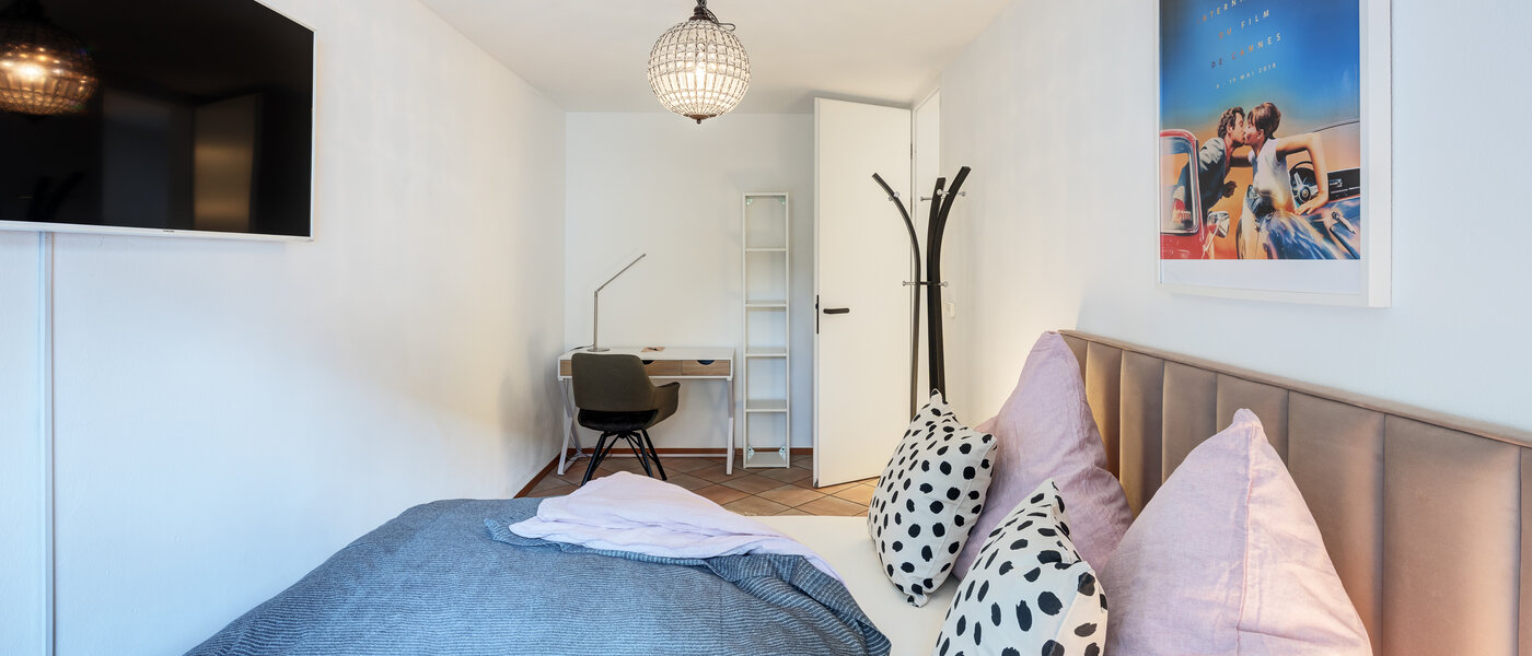 Ravna stran München Harlaching 03 2. spalnica 14629