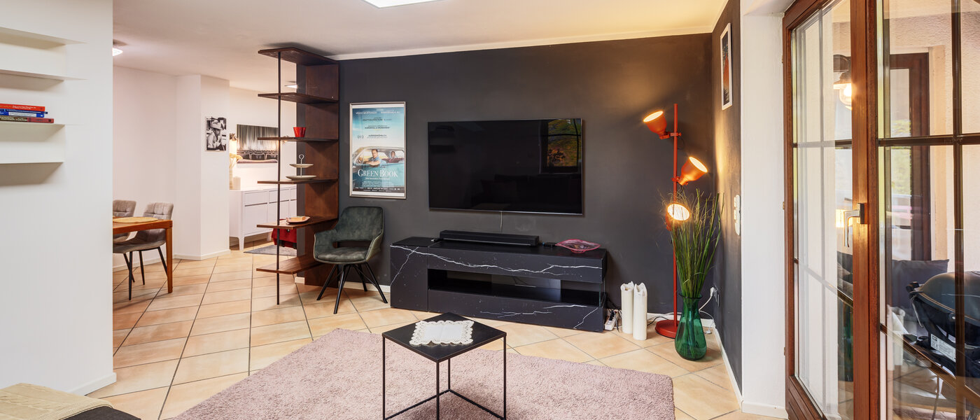 Ravna stran München Harlaching 04 Dnevni prostor 14629