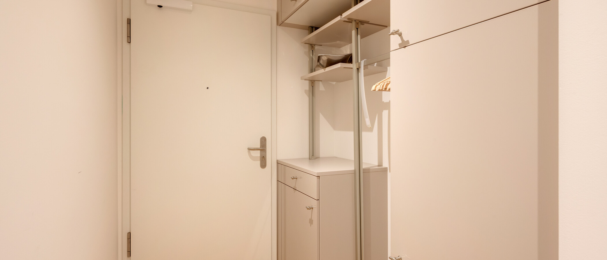 Плосък München Maxvorstadt 01 Коридор/ коридор 14633