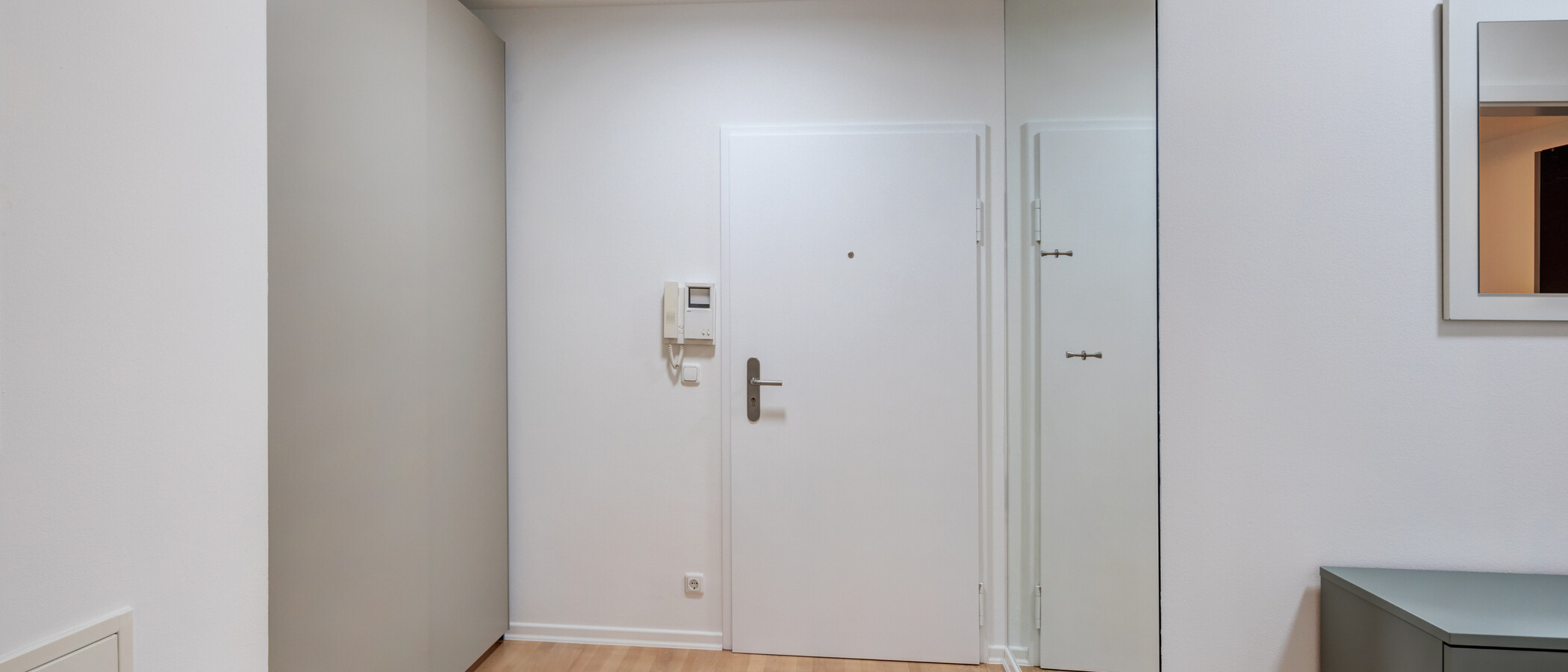 Apartament cu grădină München Denning 01 Coridor / hol 14634