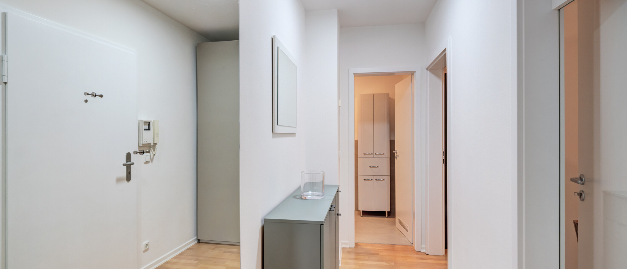 Apartament cu grădină München Denning 04 Coridor / hol 14634