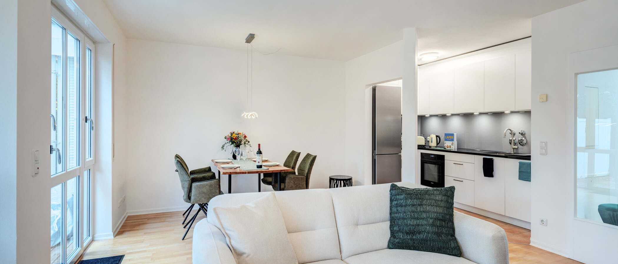 Apartament cu grădină München Denning 04 Zona de zi 14634