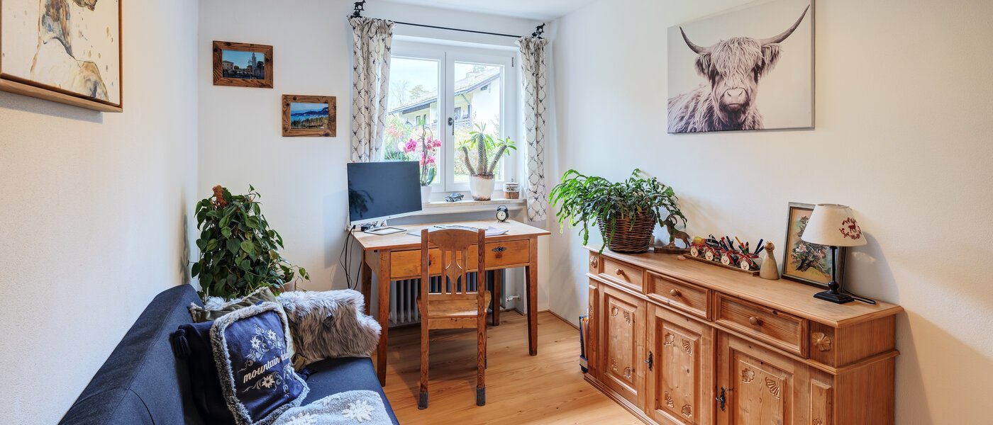 Ploché Kreuth 01 Pracovna/pokoj pro hosty 14644