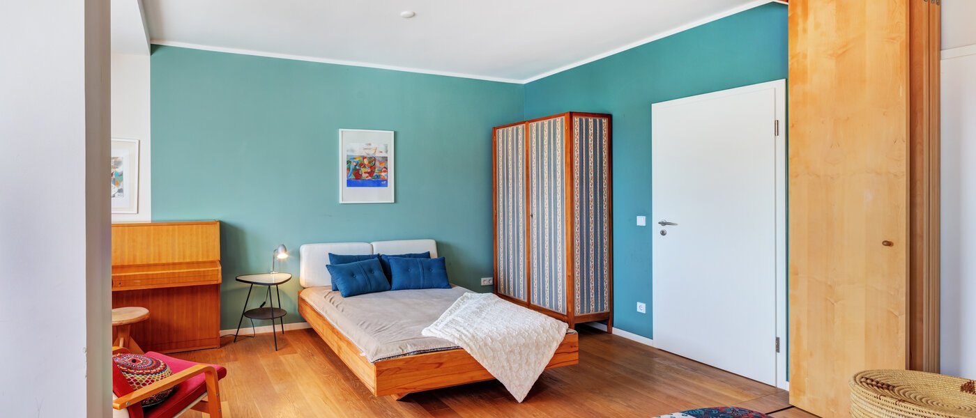 Podkrovný byt München Haidhausen 01 2. spálňa 14648