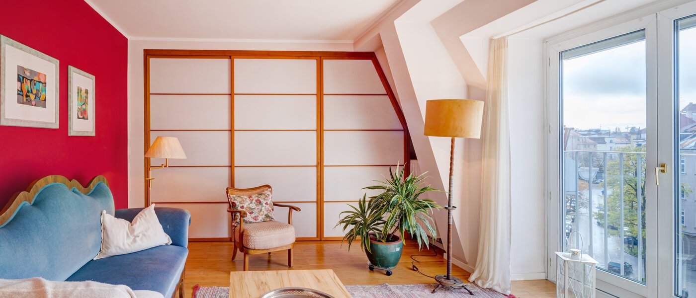 Podkrovný byt München Haidhausen 03 Obývacia izba 14648