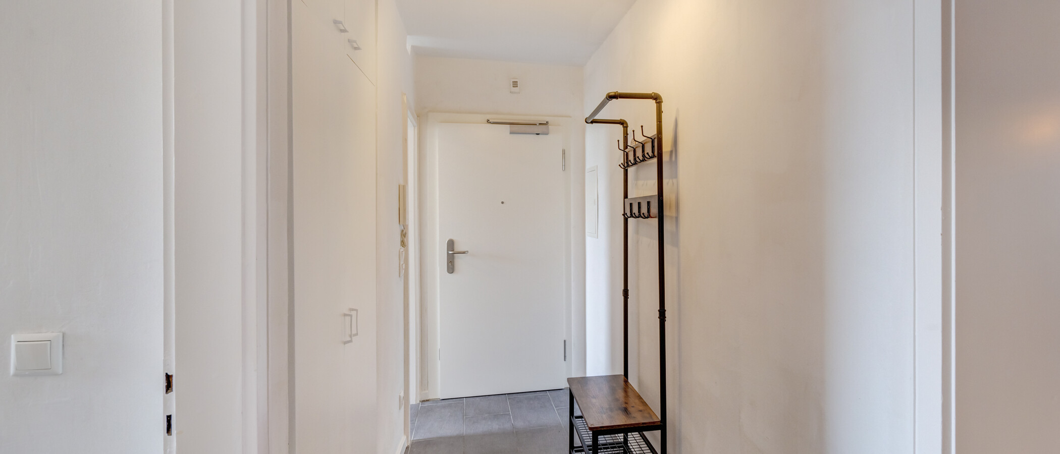 Podstrešno stanovanje München Untergiesing 01 Koridor/hodnik 14653