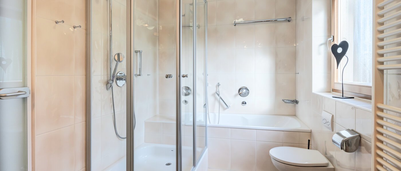 Dvojdom München Lochhausen 01 Kúpeľňa 14662